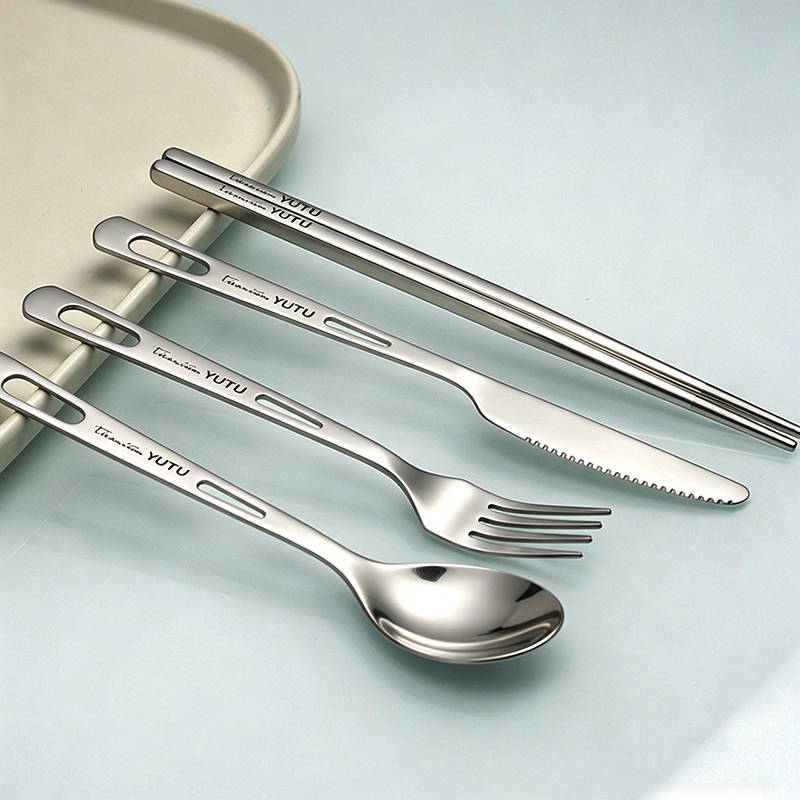 Juego de Cubiertos de Titanio  - Camping Cooking Cutlery Set reseña y precio