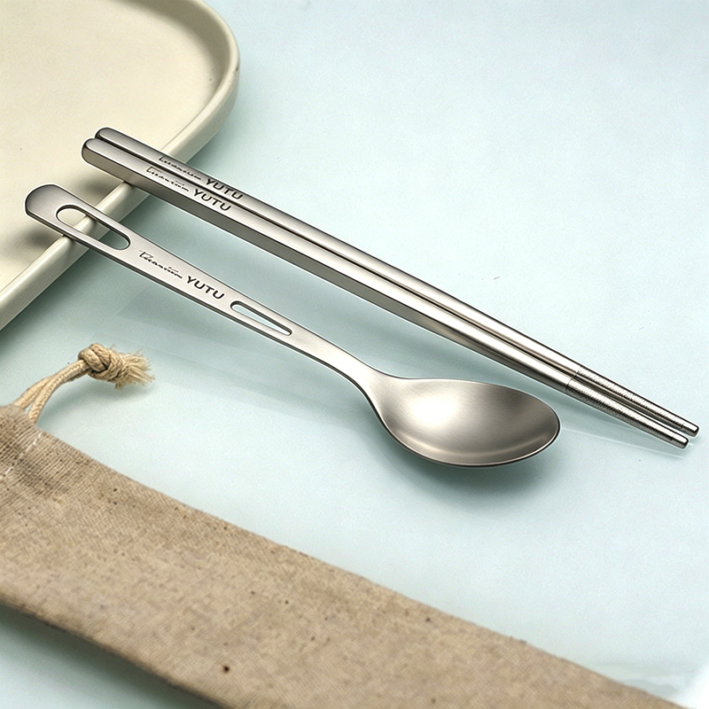 Juego de Cubiertos de Titanio  - Camping Cooking Cutlery Set reseña y precio